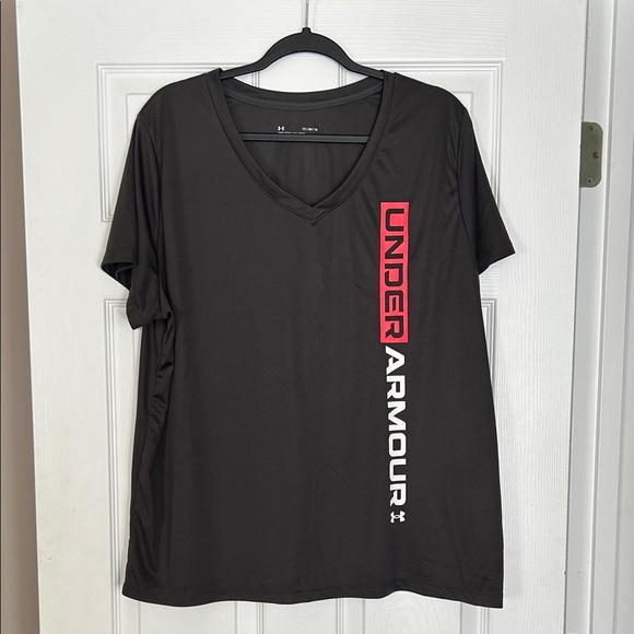 Under Armour Women's Grey Graphic Tee - Picture 1 of 4